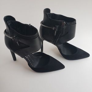 Dolce Vita "Kyrena" Heels in Black